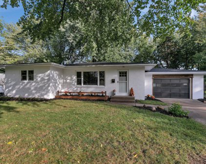 444 4th Avenue NW, Cambridge