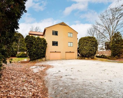 3 Leland Farm Rd Unit 3, Ashland