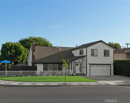 300 Saint Crispen Avenue, Brea