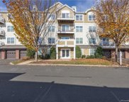 34 Schoolhouse Drive Unit 203, West Hartford image
