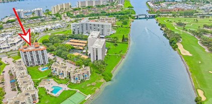 370 Golfview Road Unit #203, North Palm Beach