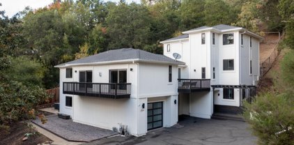 2141 E Foothill Drive, Santa Rosa