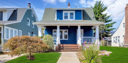 98 N Grove Street, Gibson