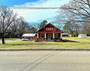 201 Maple St, Bell Buckle image