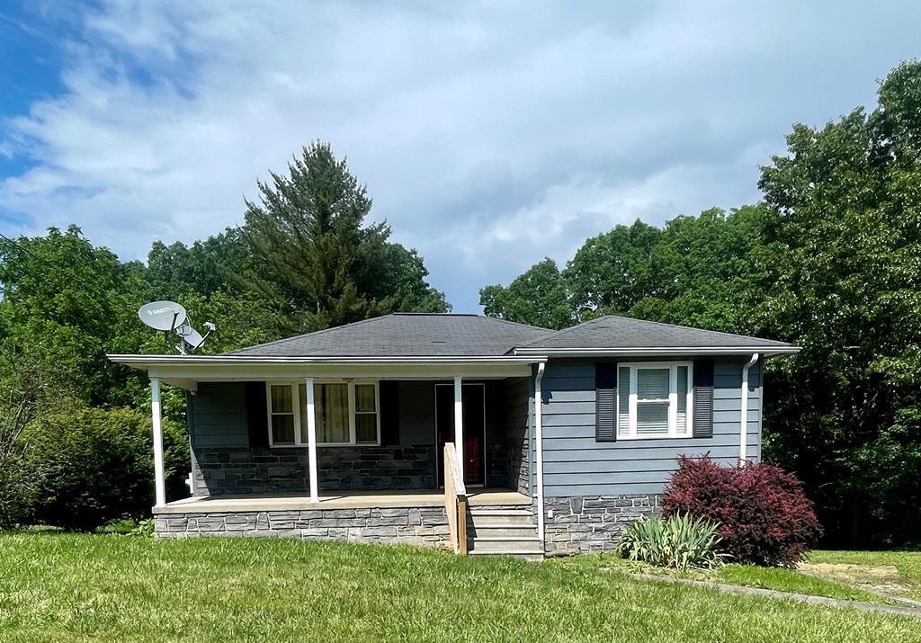 Real Estate For Sale Crab Orchard WV MLS 82486 212 Willis Avenue