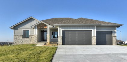 17102 Cora Street, Bennington