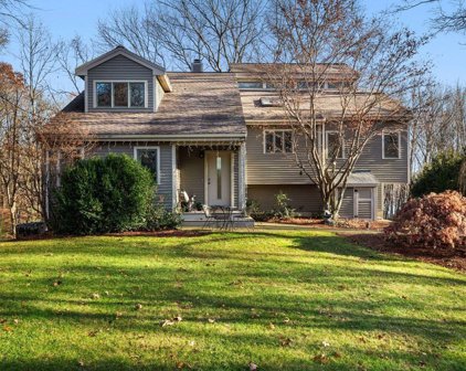 73 South Mill Street, Hopkinton