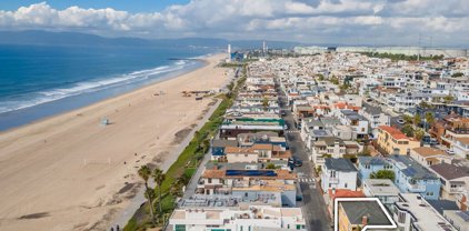 3104  Ocean Dr, Manhattan Beach