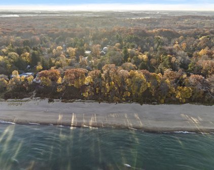 14494 Lakeshore Drive, Lakeside