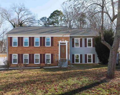 1735 Goldentree Pl, Charlottesville