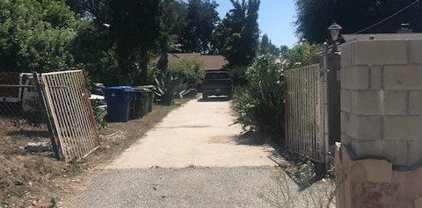 10604 Tuxford Street, Sun Valley