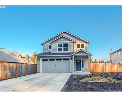 1057 LAURA ST, Springfield