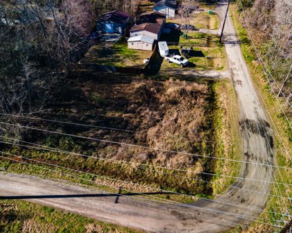 4007 First Street, Garden City