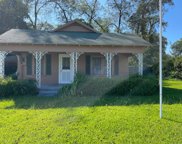 208 N Caswell St, Glennville image