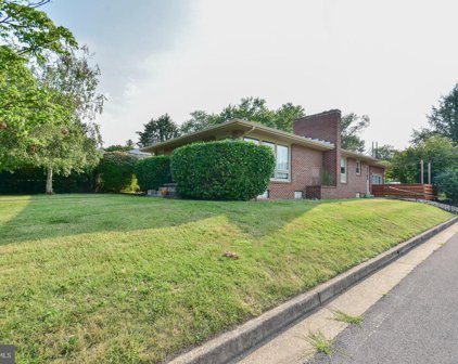 120 N Delaware Ave, Martinsburg