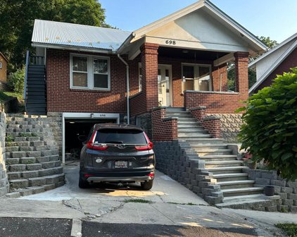 698 Thompson Ave, Cumberland