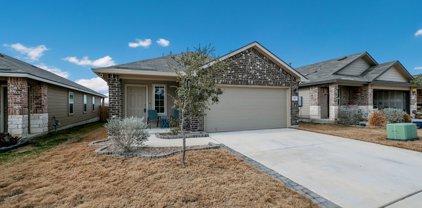 393 Middle Green Loop, Floresville