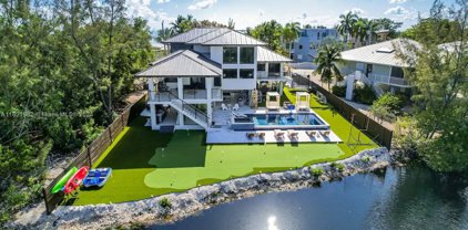 32 N Bounty Lane, Key Largo