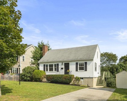 90 Dickson Ave, Arlington