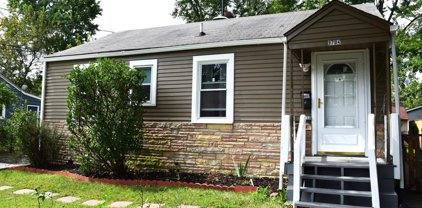 9704 51st Pl, College Park