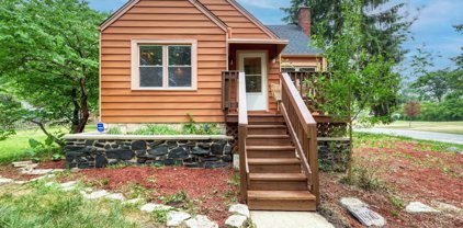 1400 Burlington Avenue, Lisle