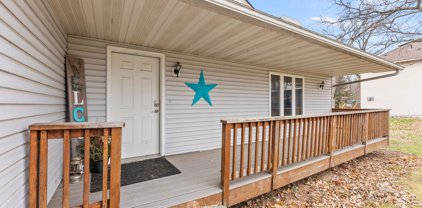 6191 Albert Lane, North Branch