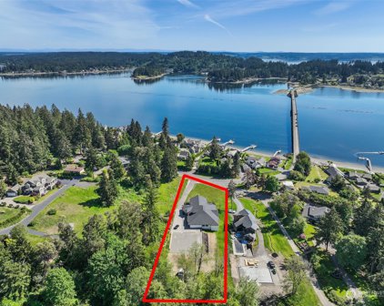 8009 Warren Drive NW, Gig Harbor