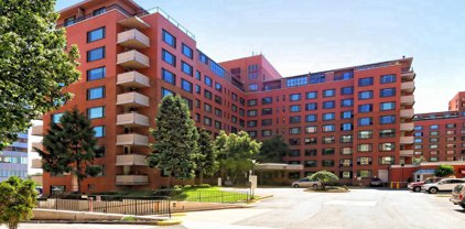 1021 Arlington Blvd Unit #1033, Arlington