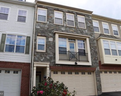 14141 Catbird Dr, Gainesville