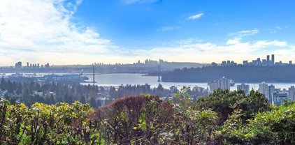 2580 Queens Avenue, West Vancouver