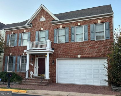 9249 Lee Masey Dr, Lorton