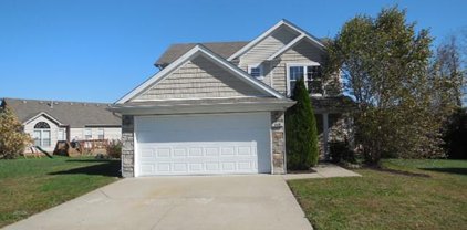 110 N Country Dr, Shelbyville