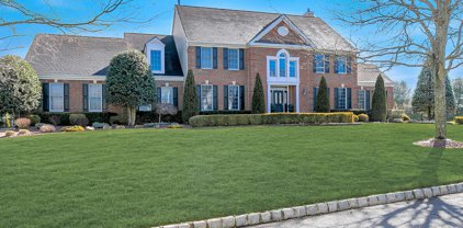 48 Gallant Fox Road, Tinton Falls