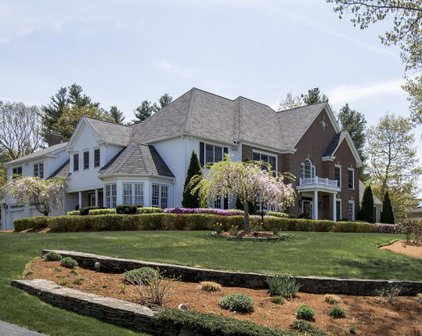 12 John Matthew Rd, Hopkinton
