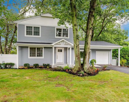 5 Lilac Lane, Port Jefferson Station