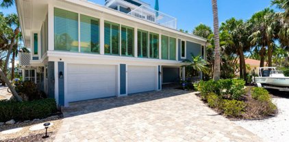 513 Lighthouse Way, Sanibel