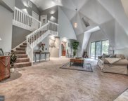 811 Cedar Ave, Essex image