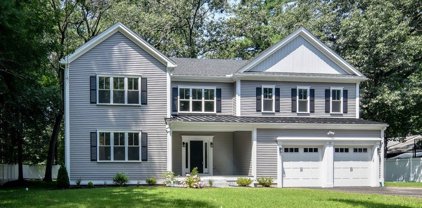 33 Birch Rd, Natick