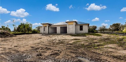 744-746 Harry Avenue S Unit 746, Lehigh Acres
