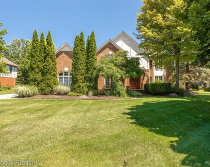 1735 SQUIRREL VALLEY, Bloomfield Twp