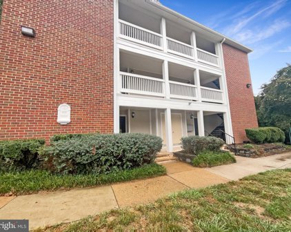 1537 Lincoln Way Unit #204, Mclean