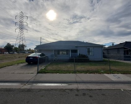 1916 Grand Avenue, Sacramento