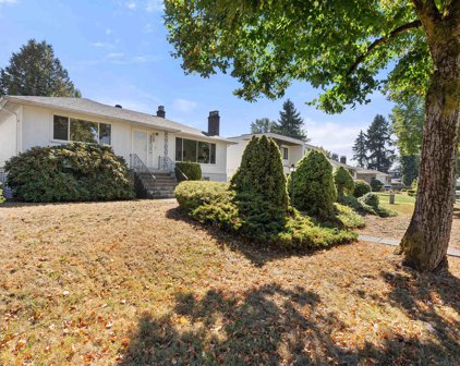 8548 Karrman Avenue, Burnaby