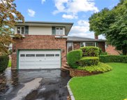305 Southwood Circle, Syosset image