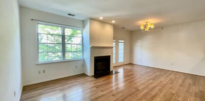 68 Mountainview Ct, Riverdale Boro
