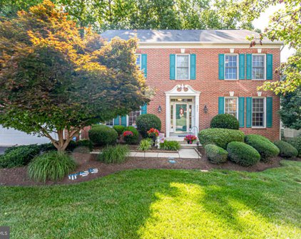 5027 Whisper Willow Dr, Fairfax