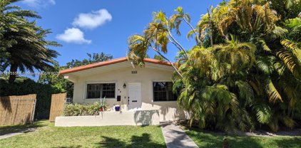 165 Hampton Ln, Key Biscayne
