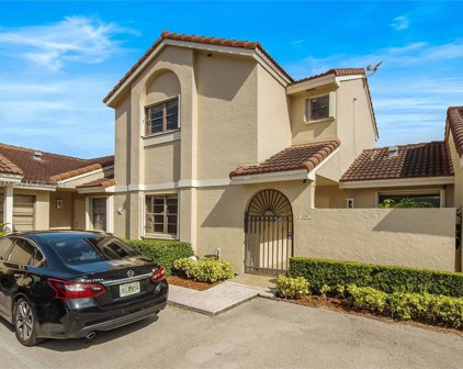 6239 Nw 170th Ter, Hialeah