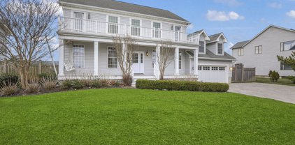 74 Seaview Avenue, Monmouth Beach