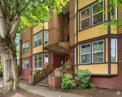 209 N 39th Street Unit #201, Seattle